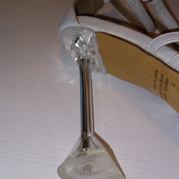 Lemonade Bling Buckle Heels - Picture 13 of 15